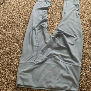 Align crop light leggings